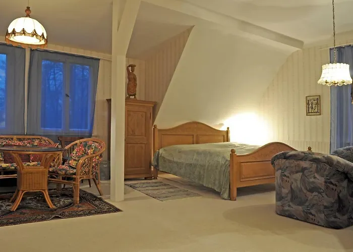 Schloss Helmsdorf Hotel 2*